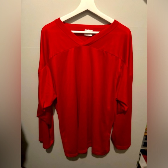 👍👍*VGUC* POWERTEK |L | SENIOR HOCKEY PRACTICE JERSEY in RED 🏒 - Picture 2 of 8